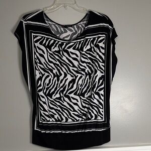 HeartSoul Black & White Zebra Border Short Sleeve Top